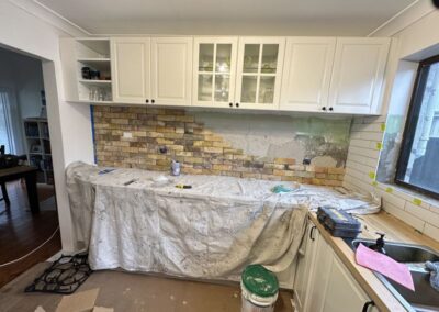 kitchen backsplash tiler